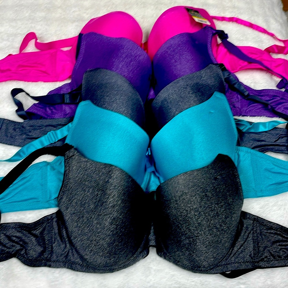 Selling 5 bras together